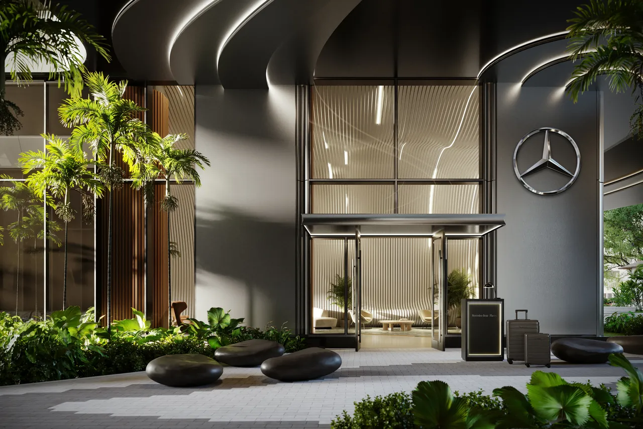 Mercedes-Benz Places Miami — 3
